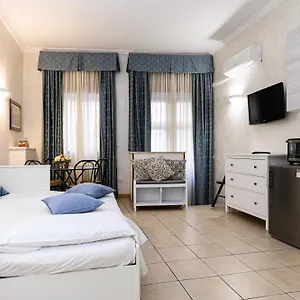 apartment-julia-guesthouse.it-romehotels.com/