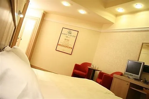 Just Hotel Milano 4*,
